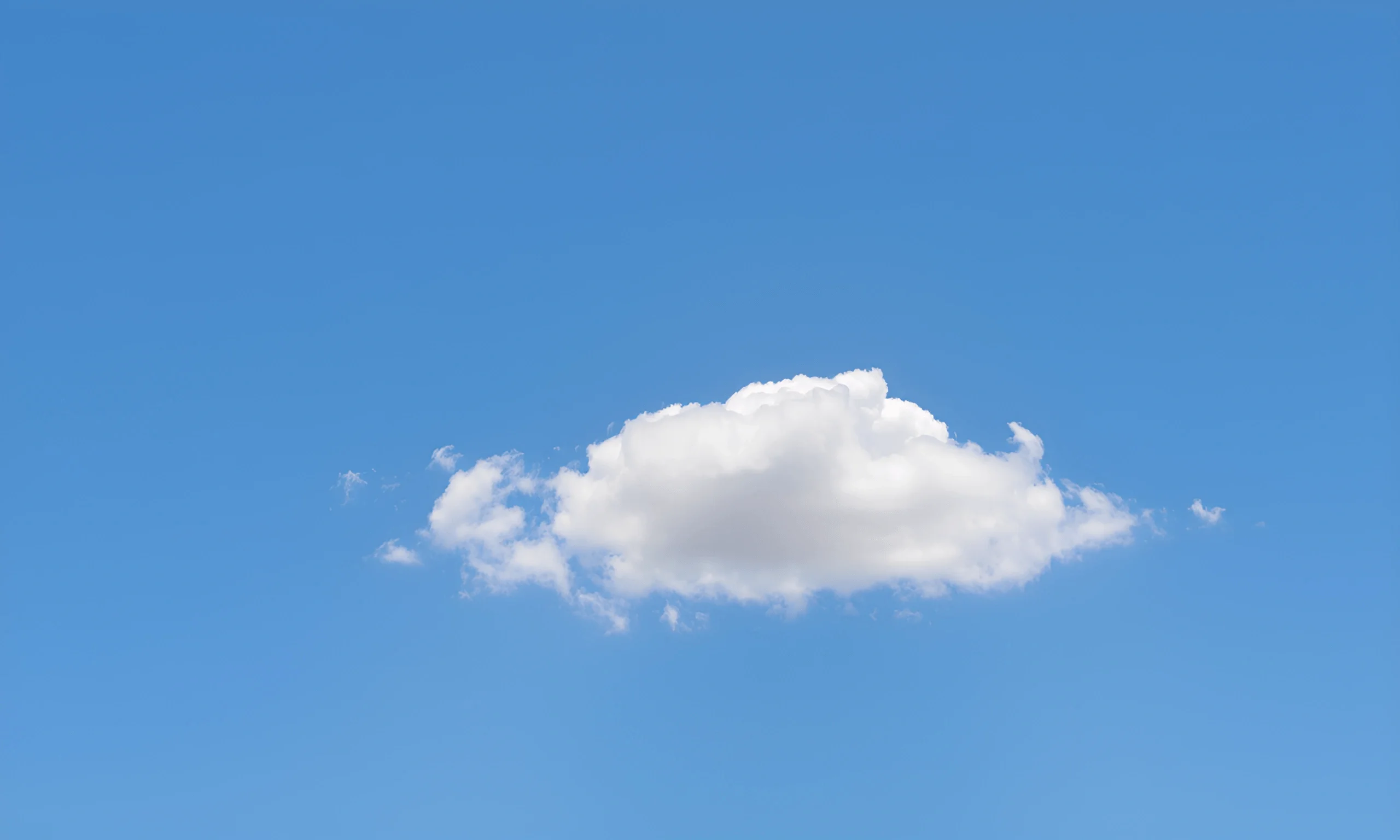 Single White Cumulus Cloud Against Clear Blue Sky - Free Download - AI ...
